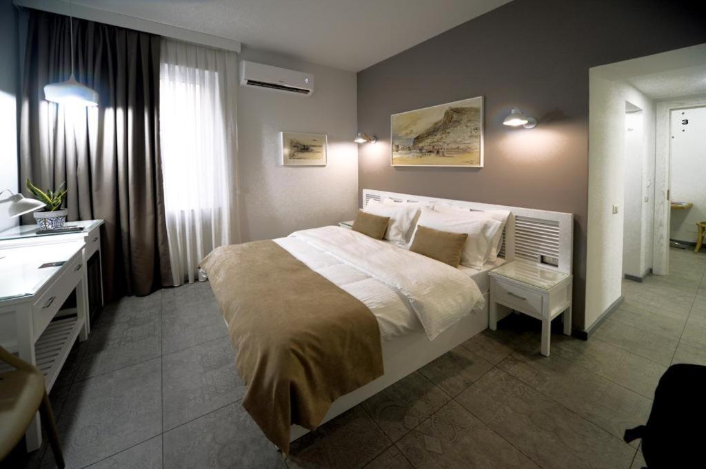 טיראנה Konak Rooms L Skanderbeg Square מראה חיצוני תמונה