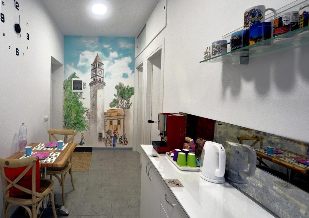 טיראנה Konak Rooms L Skanderbeg Square מראה חיצוני תמונה